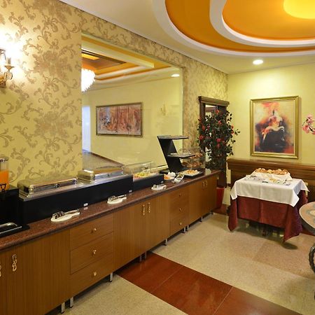 Hotel Austria Tirana Exteriér fotografie