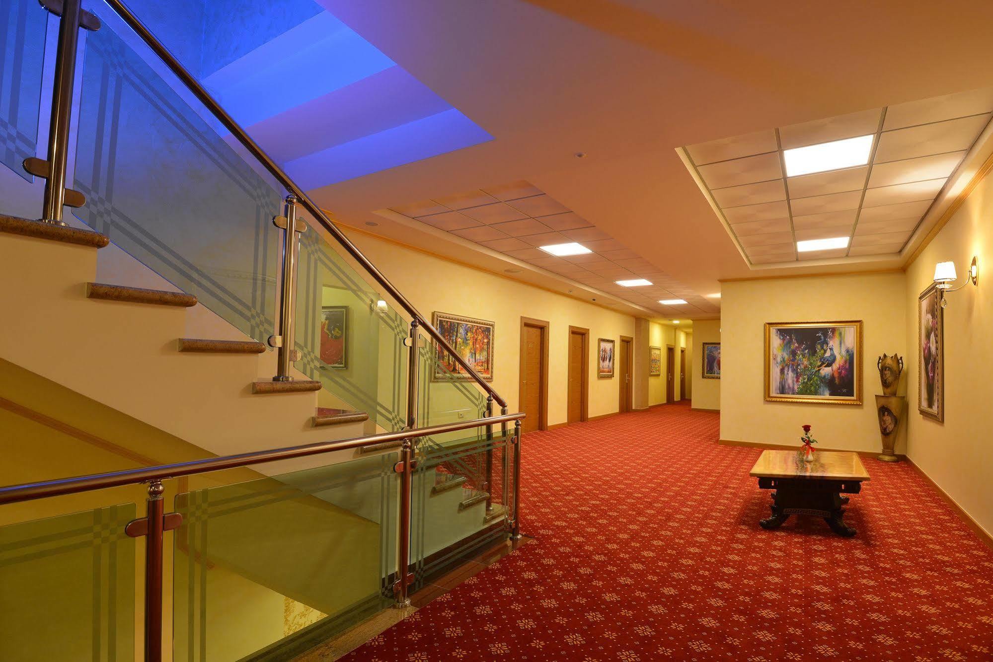 Hotel Austria Tirana Exteriér fotografie